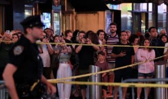 Vicepresidenta de Bank of America muere apuñalada en Times Square