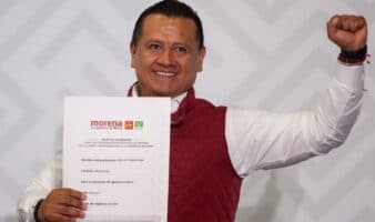 Impulsa Morena a Carlos Torres Piña como abanderado para Michoacán