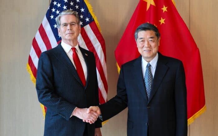EE.UU. y China acuerdan extender hasta enero tregua comercial