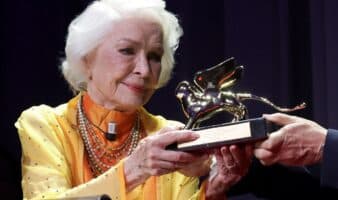 Ellen Burstyn, una legendaria y conmovida 'Leona de Oro' en Venecia