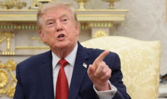 ¿Qué dice la Primera Enmienda y por qué el veto de Trump a tres medios podría violar la Constitución?