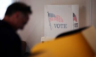 California somete a votación el primer impuesto a los multimillonarios en EE.UU.