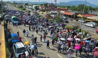 Con paro, bloqueos y marchas, Sección 22 de la CNTE en Oaxaca exige investigar presuntas plazas irregulares