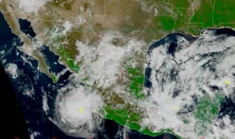 'Trudy' pierde fuerza frente a Jalisco, mientras frente frío provoca lluvias intensas en el sureste